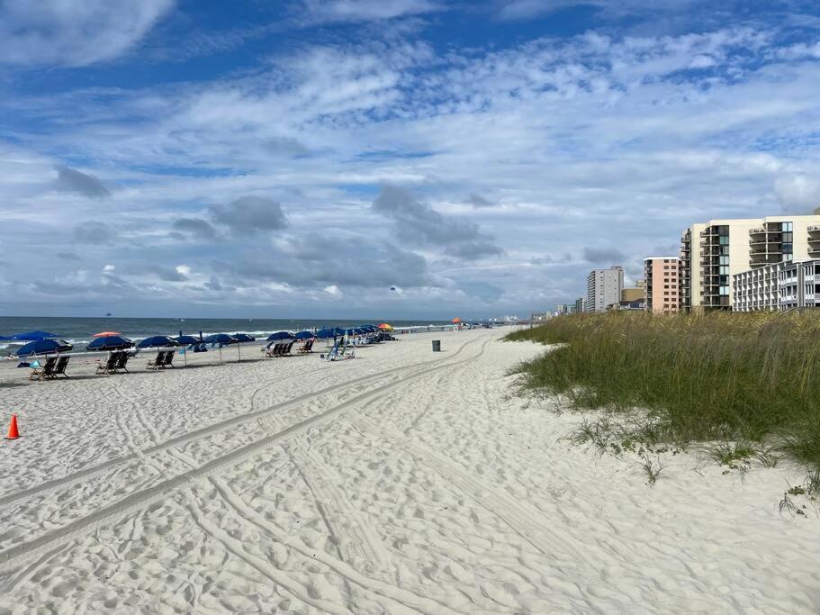 Apartamento Stylish Haven New Walk To The Ocean Smart Tvs Wifi Myrtle Beach Exterior foto